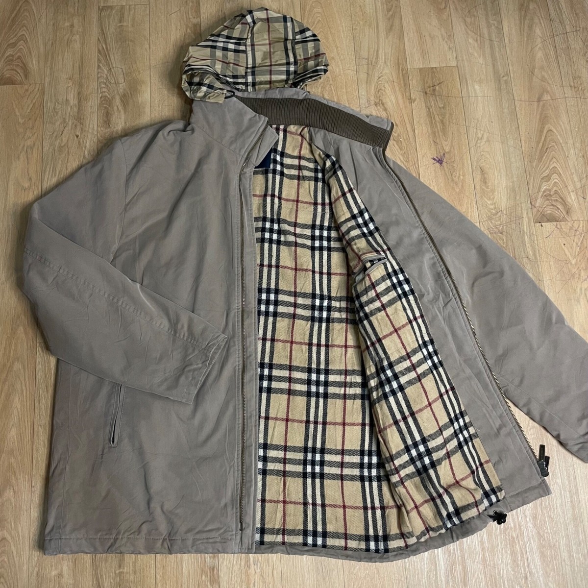 burberry LONDON winter hooded jacket nova check OVERCOAT burberry LONDON winter hooded jacket nova check OVERCOAT