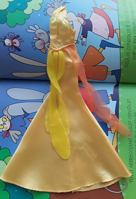 ''WINX'' Games Preziosi, Kleid für Daphne Puppe, Farbe gelb, 2008.