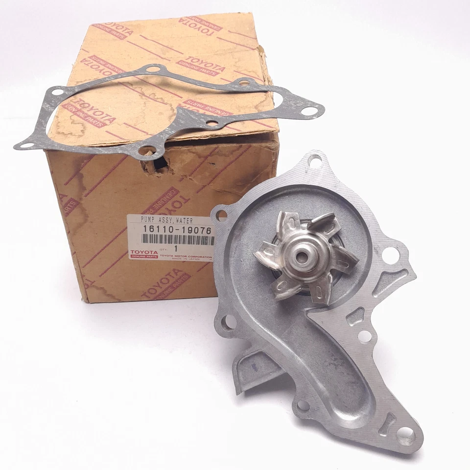 Bomba de agua puede ser apta para Toyota Carina II Celica Corolla 16110-19076 NOS Foto 2 de 4