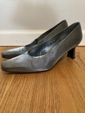 Stuart Weitzman Metallic Silver Square Toe Textured Fabric Dress Pump Size 10 B