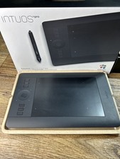 Wacom PTH451 Intuos Pro Graphics Touch Tablet Black, Small , Lightly Used Works