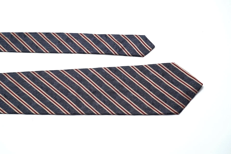 Corbata GIANFRANCO FERRÉ Cuello Rayas Hecha en Italia Gris 100% Seda Foto 2 de 4