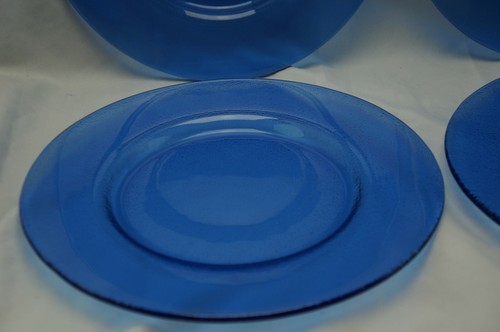 Blue Textured Glass (4) Dinner Plates, 10 3/4" - Picture 5 of 10