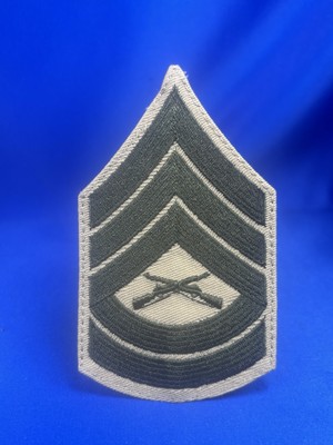 MARINE CORP CHEVRON E-2 TO E-9  PATCH US MARINE GREEN ON KHAKI PATCH UNIFORM VET