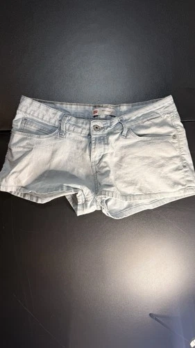 Levi’s Shorty Short Denim Shorts Size 11 Light wash Good Condition