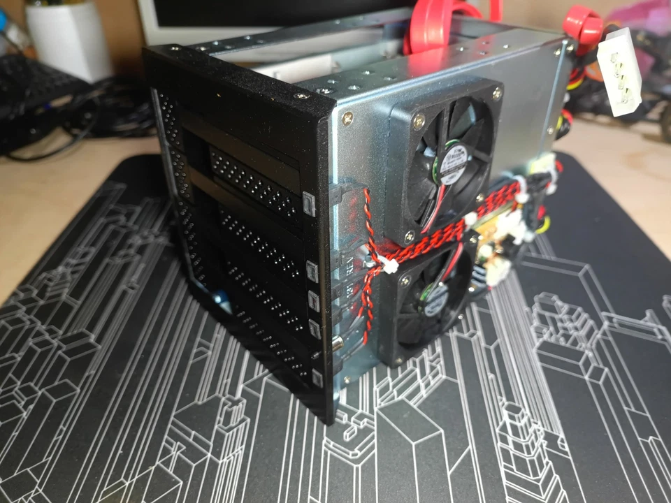 SOLID STEEL SATA ARRAY 4 Bays hot swap - Image 2 of 4