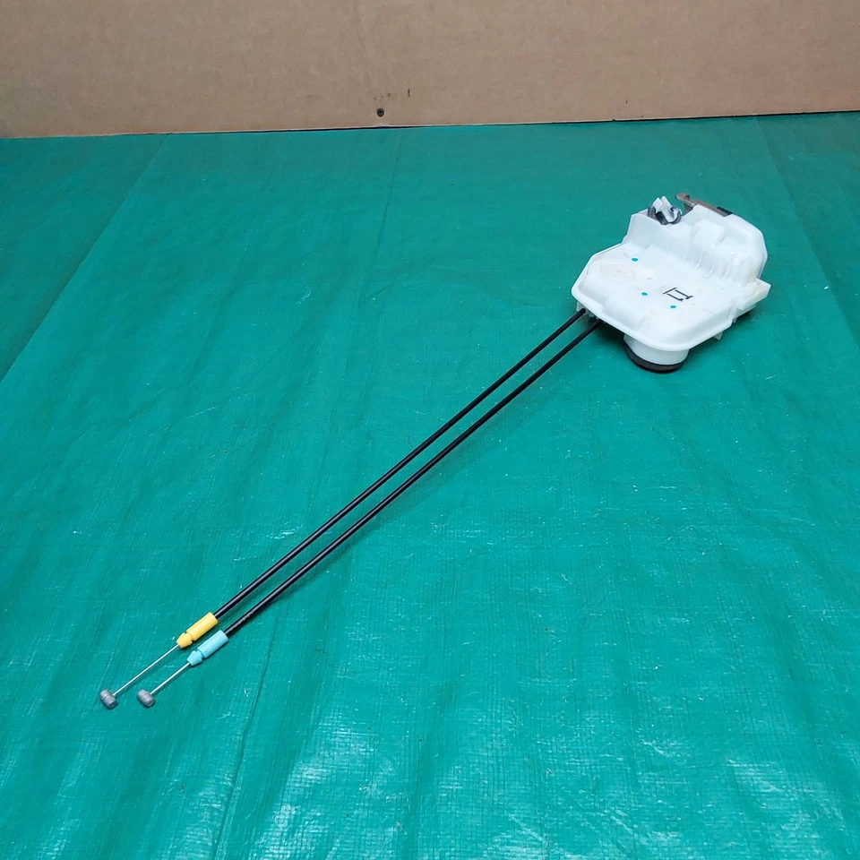 Cerradura de pestillo de puerta trasera derecha Mitsubishi Outlander Sport 2011-2024 OEM 5745A426 Foto 2 de 4