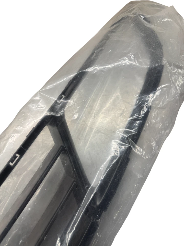 Parachoques delantero inferior Hyundai Genesis 2011-2014 genuino OEM 865613M510 Foto 3 de 4