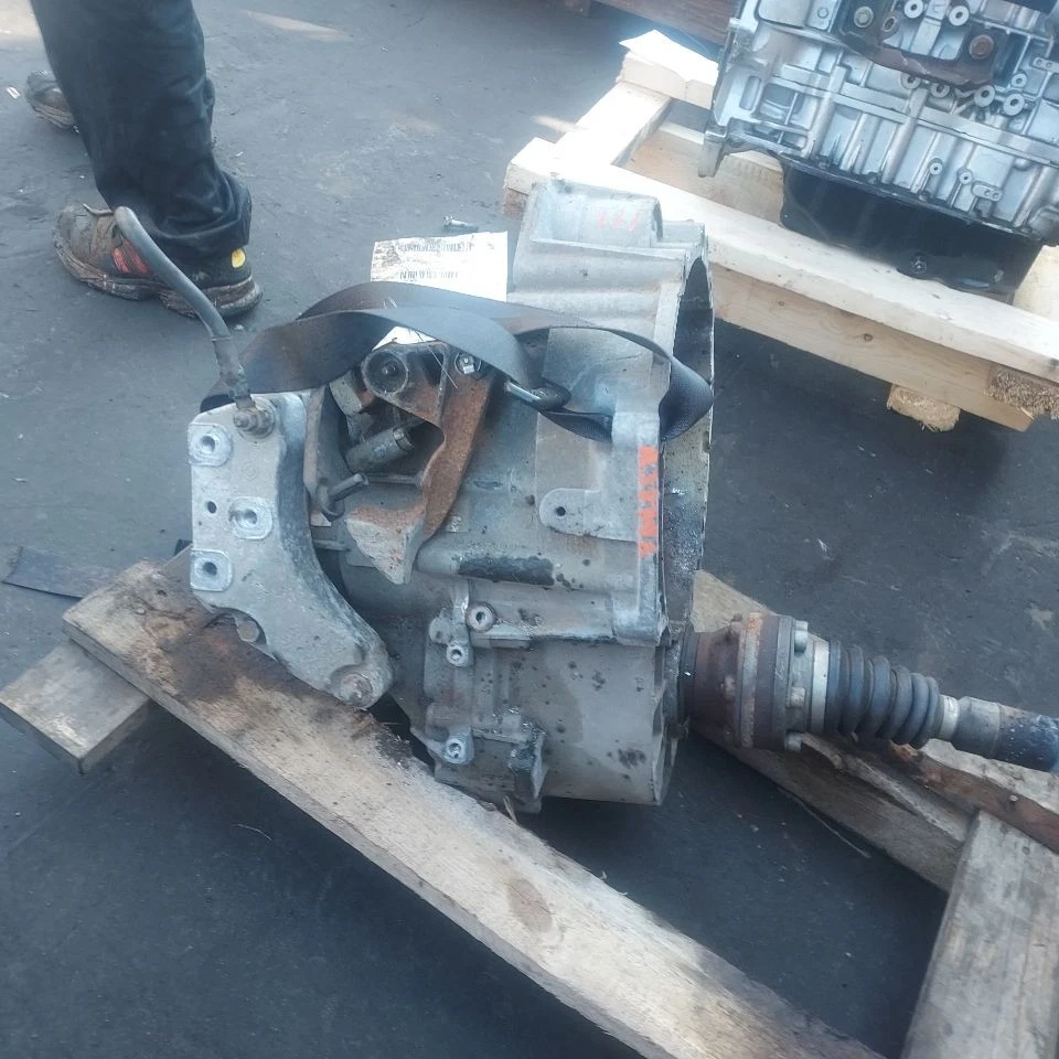 Used Manual Transmission Assembly fits: 2012 Volkswagen Golf MT 2.0L 6 speed tra - Image 3 of 4