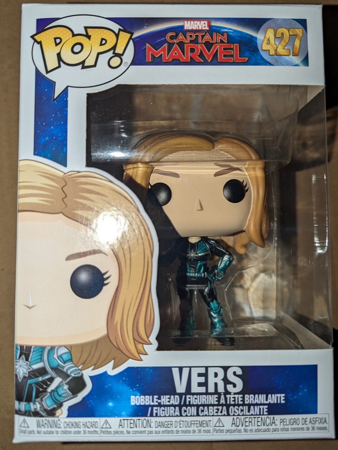 Funko Pop Vers Captain Marvel #427 Vinyl Figure
