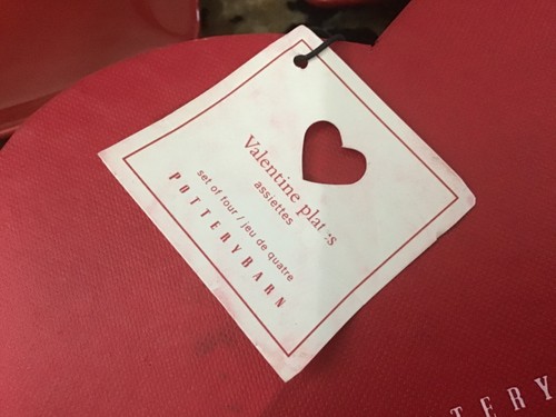 Pottery Barn Heart Pink White Valentine’s Snack Dessert Plates (4) NEW in Box - Picture 3 of 3