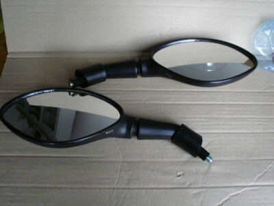 PGO T-Rex Spiegel. paar. 10mm. L/H Gewinde auf R/H Seite. C161F01/020000.  NEU