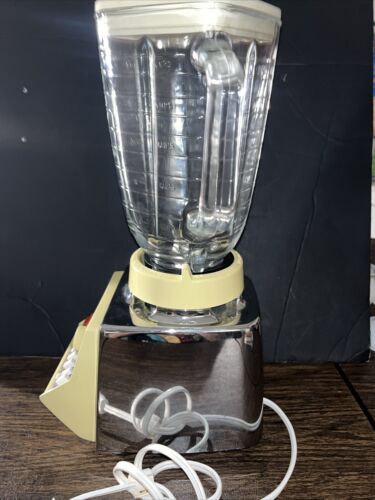Frullatore vintage Osterizer Galaxie Dual-Range 14 1970 giallo/cromato - testato funziona - Foto 4 di 10