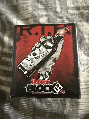Zombie geformter Metall Flaschenöffner Horror Nerd Block exklusiv - Neu im Karton