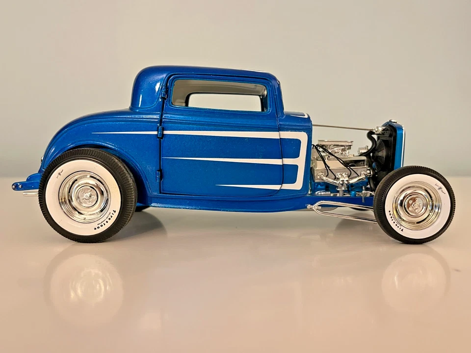 ACME 1/18 型号 5 窗大国杜斯系列 1932 年 COUPE Street ROD — 第 2/4 张图片