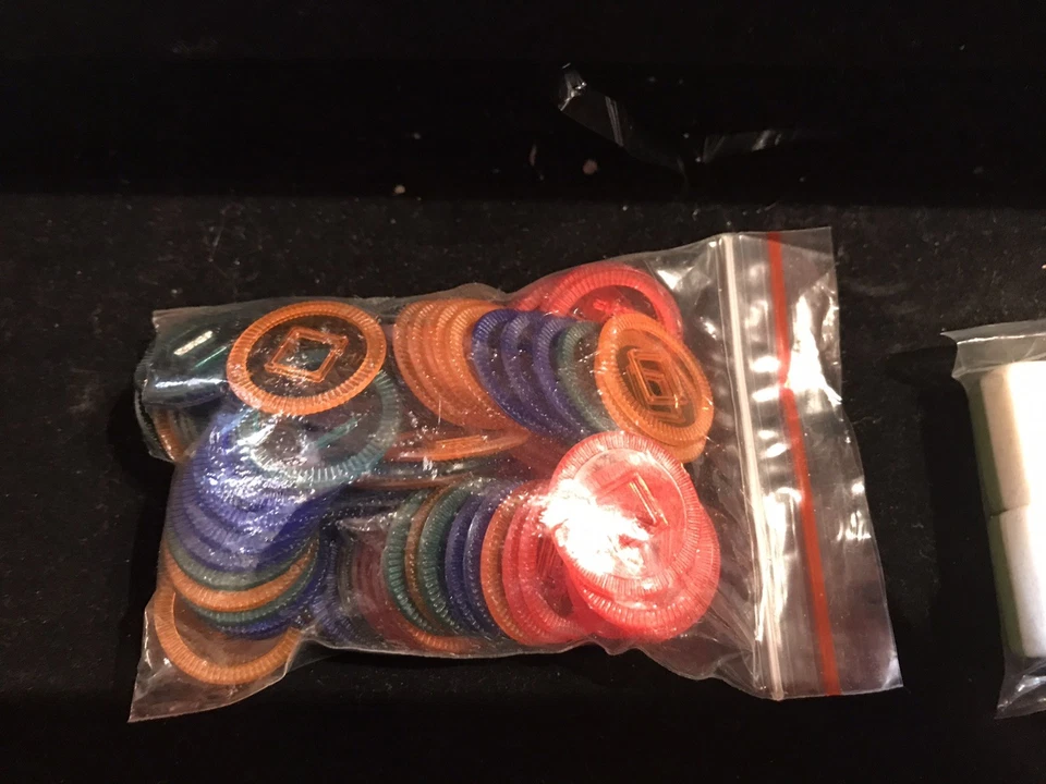 MAH JONG BOXED GAME SET 180•TILES 3•RACKS COLORED PLASTIC UNUSED AS-IS - Image 3 of 4