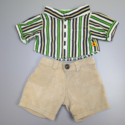 Build A Bear grün gestreiftes Shirt Top und beige Cord Shorts Outfit