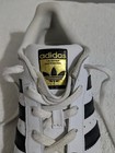 Foto 9 di 10