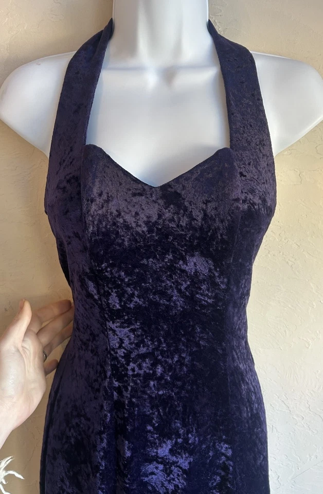 Maxi Vestido Halter Vintage Años 90 Y2K Púrpura Terciopelo Aplastado S Gótico Formal Capricho Foto 3 de 4