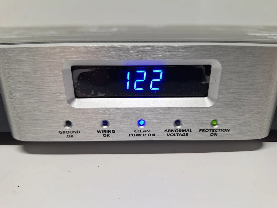 Monster Power HTS 1700 High Definition PowerCenter Surge Protector 9 Outlets - Image 2 of 4