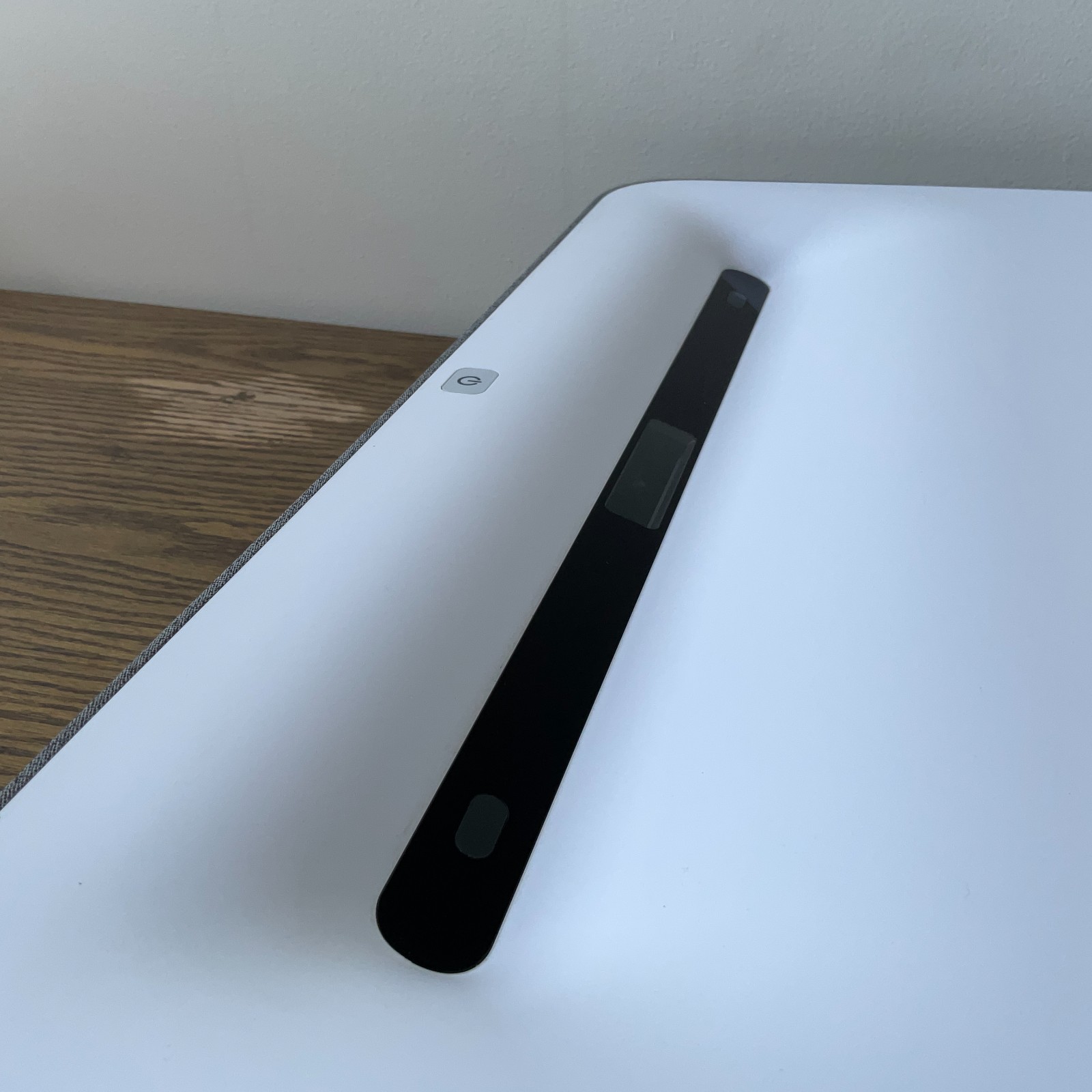 VAVA 4K Ultra Short Throw Projector (VA-LT002) – Excellent Condition w/remote