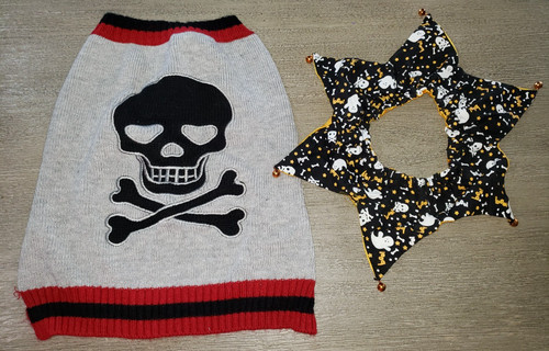 MALE DOG SWEATER KNIT WINTER COAT MED/LARGE SKULL HALLOWEEN GRAY RED WARM!