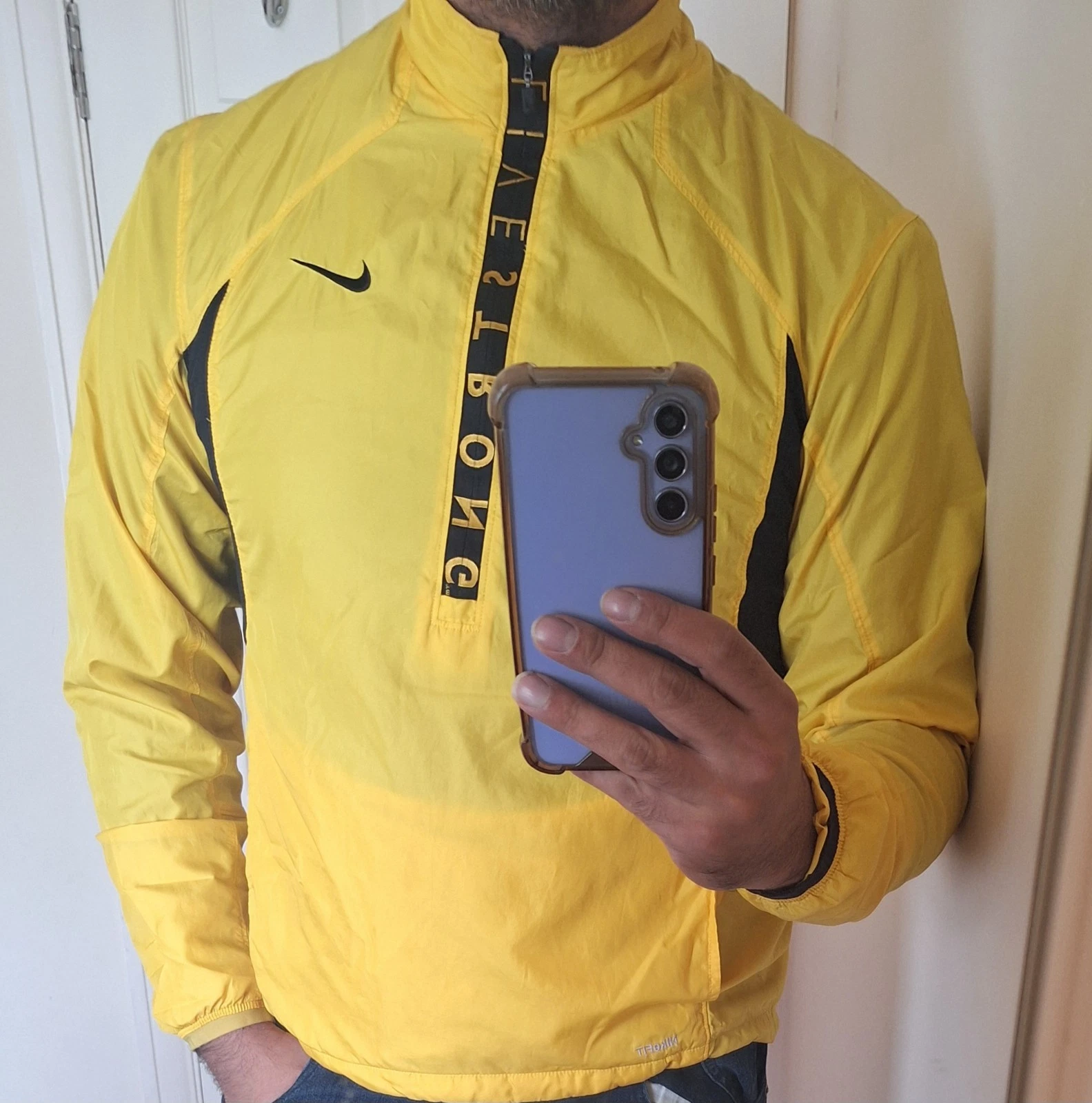 Mens Nike Livestrong Jacket Yellow 1/2 Zip FitDry Size S. In Used Condition