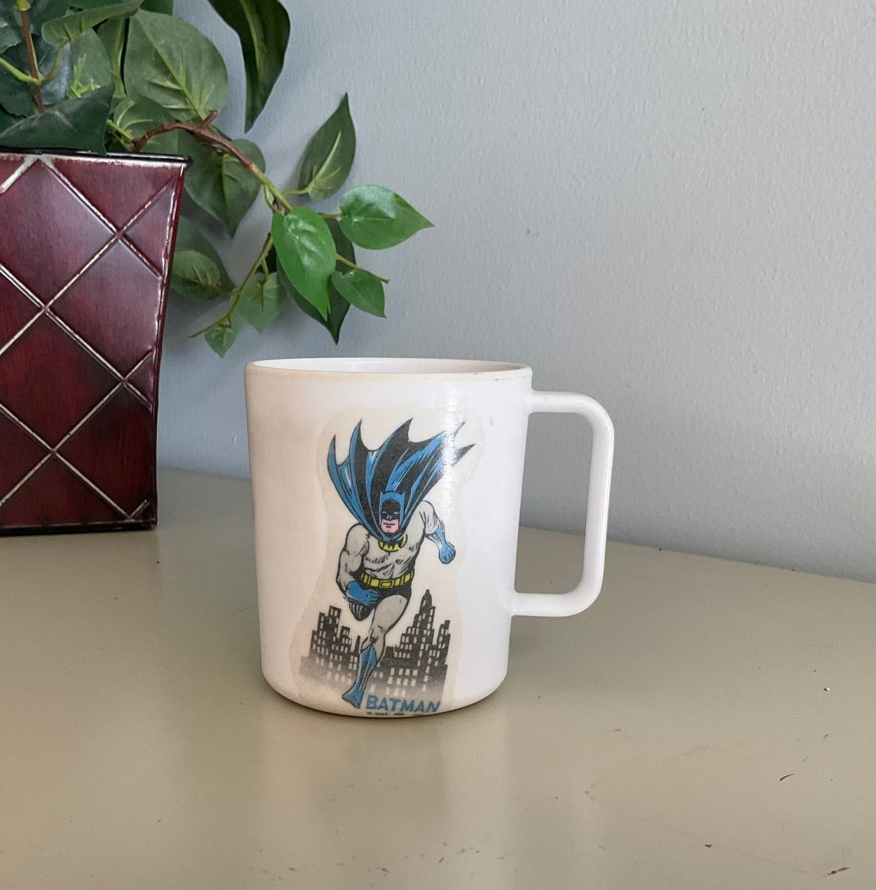 VINTAGE Nat Per Pub BATMAN & ROBIN Milk Glass Mug