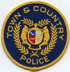 TOWN AND COUNTRY MISSOURI POLICE PATCH