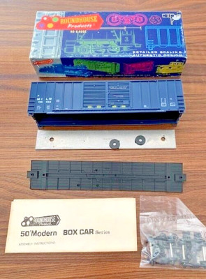 HO Scale Roundhouse 50' Milwaukee Double Door Box Car #156034 Kit 1984 