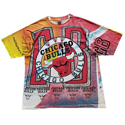 Vintage 1990's Chicago Bulls All Over Print (aop) Magic Johnson Tees T-Shirt Sz. L