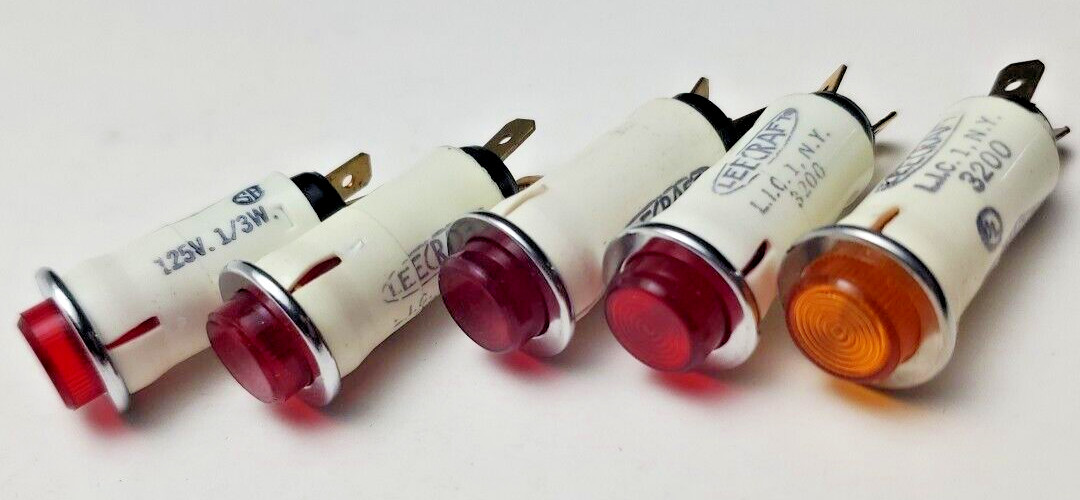 LeeCraft #3200 125V 1/3 Watt Flat Panel Light, LOT OF FIVE (1 Amber, 4 Red) NOS