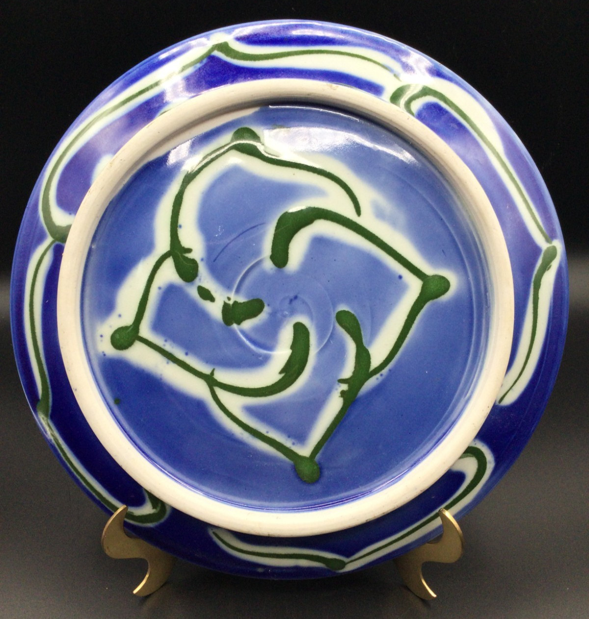 SARAH JAEGER Porcelain Footed Plate Blue Floral Helena Montana Potter Laureate