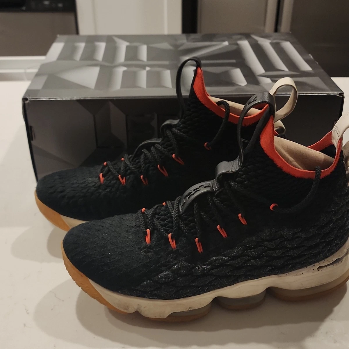 Preços baixos em Nike LeBron 15 Bright Crimson | eBay
