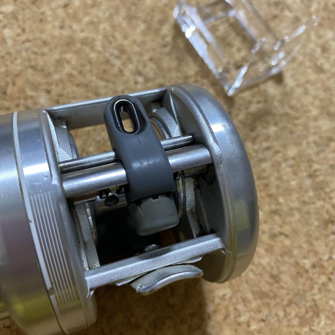 シマノ、CALCUTTA100 Amazon | シマノ(SHIMANO) ベイトリール 12 カルカッタ 100 右