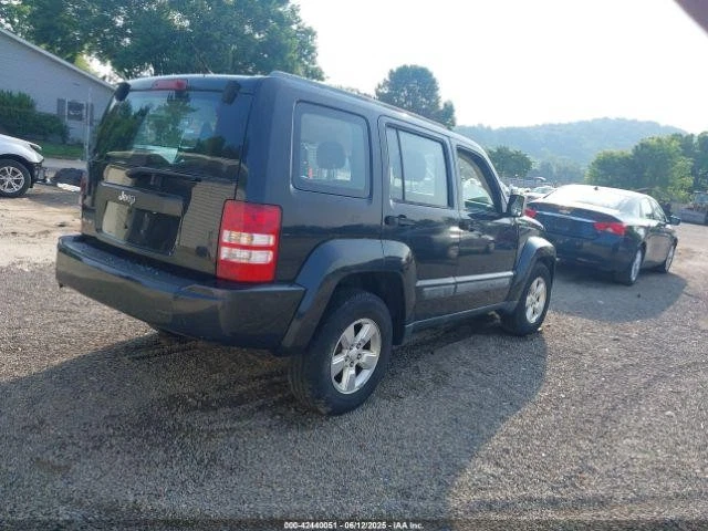 Used Right Tail Light Assembly fits: 2012 Jeep Liberty Right Grade A - Image 4 of 4