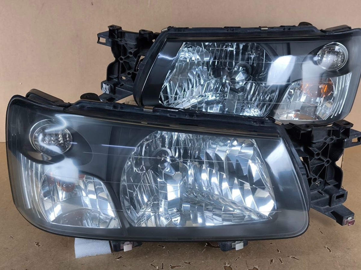 Subaru Forester SG5 SG9 STi OEM ICHIKOH HID BLACK Front Headlight