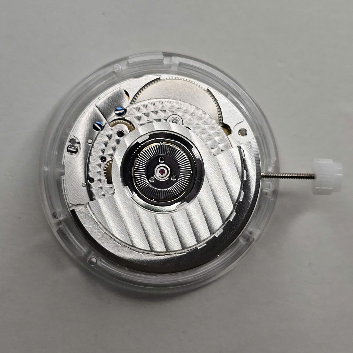 640108_7