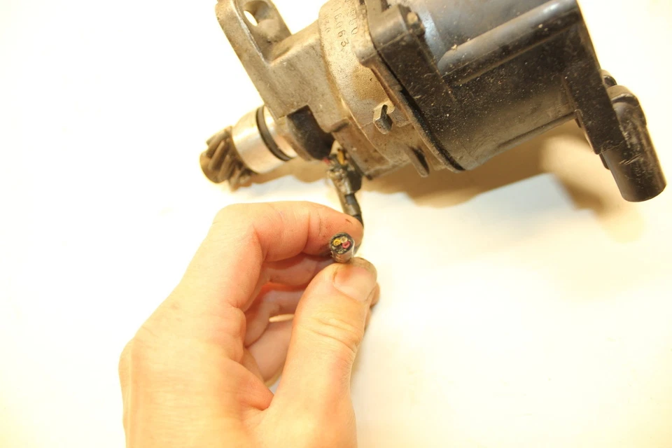 1989-1994 HYUNDAI SONATA DISTRIBUTOR (VN75) - Image 2 of 4