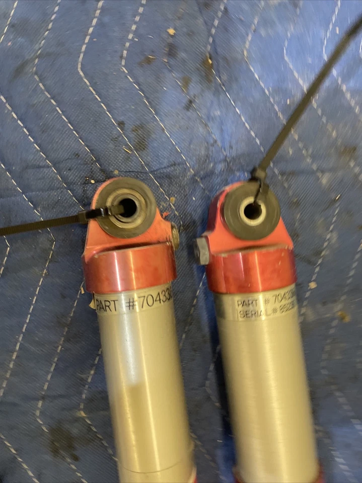 2008 Polaris Rmk 600 Rear Skid Shocks Suspension 142 - Image 2 of 4