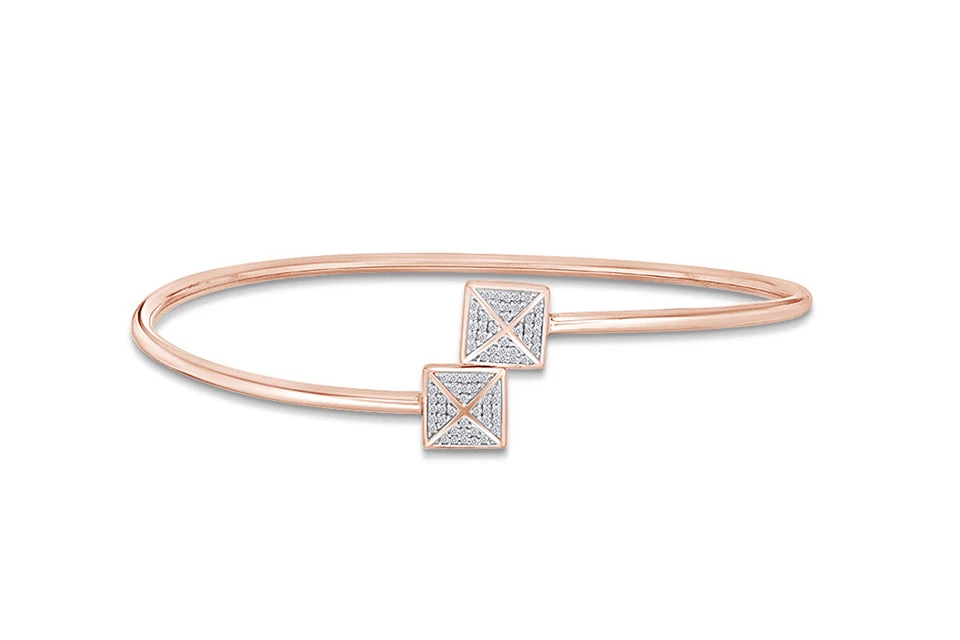 Brazalete cuadrado doble diamante blanco natural de 0,05 quilates enchapado en oro de 14 quilates de ley Foto 3 de 3