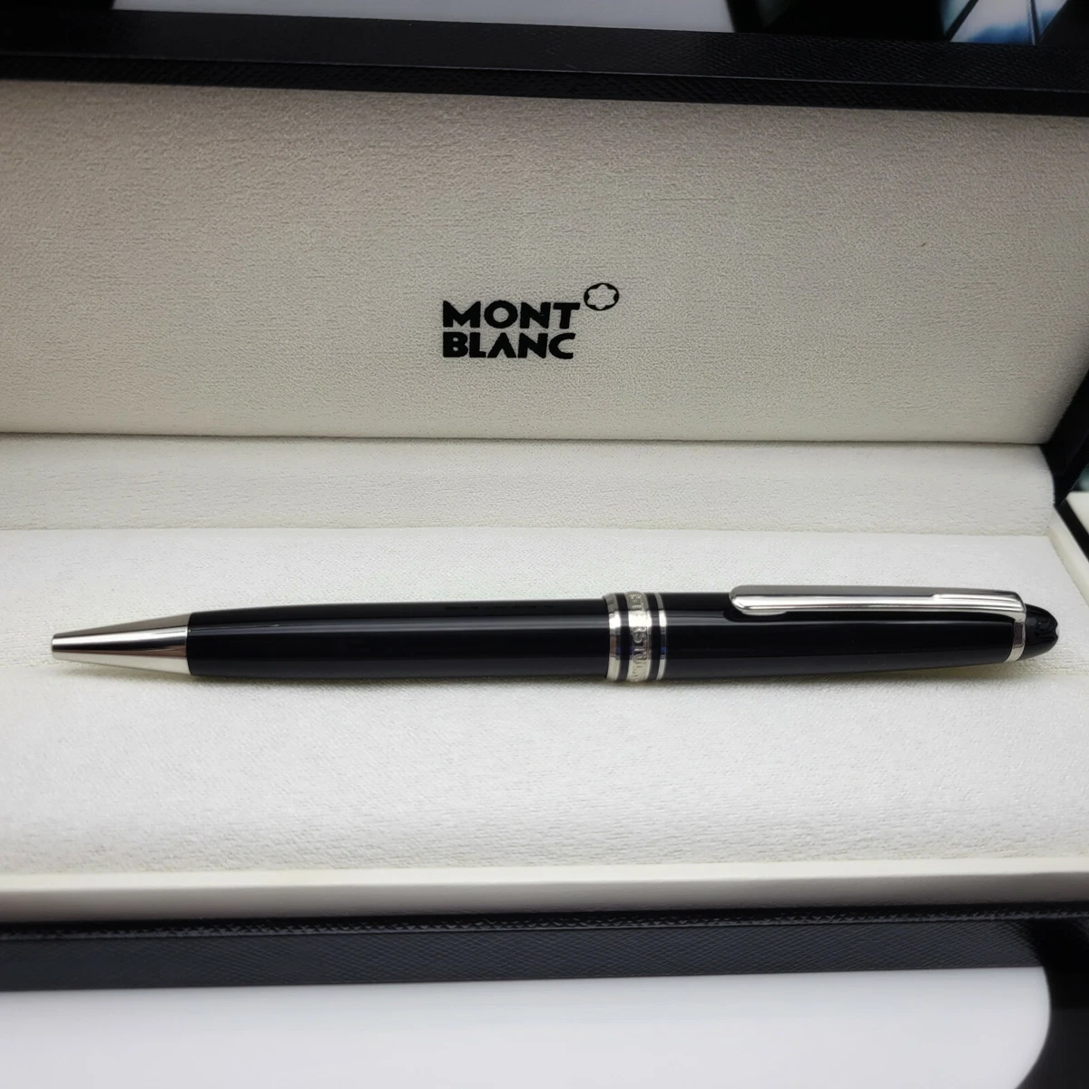 MONTBLANC Meisterstuck Classique 164P Platinum-Coated Ballpoint Pen MB2866