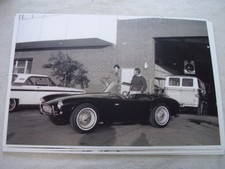 1960'S SHEBLY COBRA  STEVE MCQUEEN AN CAROL SHELBY  #2  11 X 17  PHOTO   PICTURE