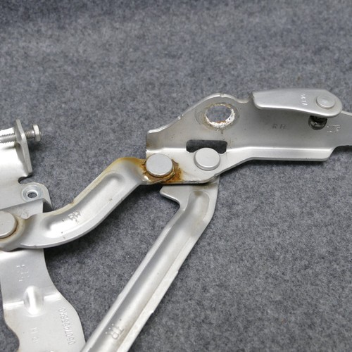 2011-14 Chrysler 200 Sdn Trunk Deck Lid Hinges Pair PS2 Bright Silver OEM 74300 - Picture 4 of 7
