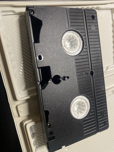 Disney Pixar A Bug’s Life VHS, 1999 Clamshell Francis Case Rare TESTED CLEAN EX - Picture 5 of 8