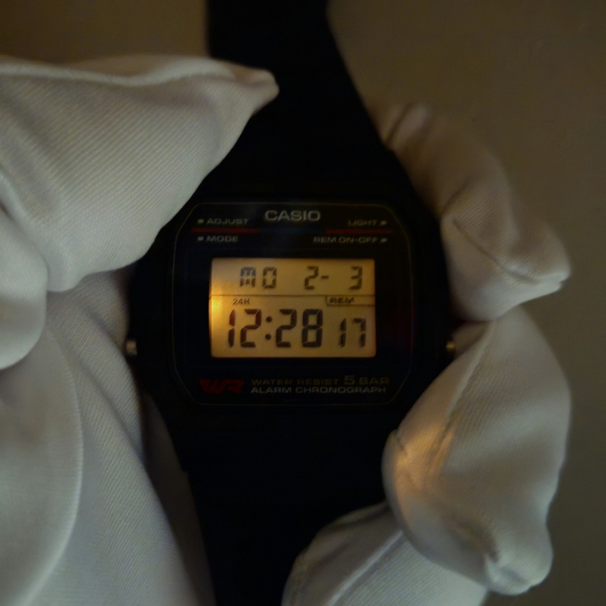 NOS CASIO W-47 ALARM CHRONOGRAPH WR 50M VINTAGE DIGITAL WATCH