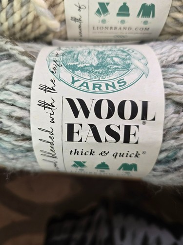 Trio 3 Acrylic Wool Ease Yarn Made in Turkey Seaglass Moonlight 87 Yards Each - Bild 2 von 9