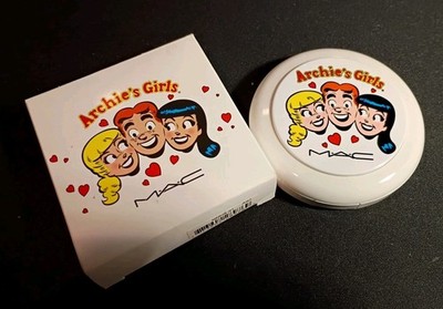 MAC ARCHIE'S GIRLS Pearlmatte Face Powder FLATTER ME - NEW IN BOX Limited Ed