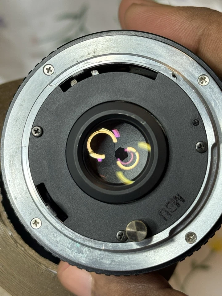 Yashica ML 24mm f/2.8 Wide Angle Prime Lens C/Y Mount Excellent condition - Image 3 of 4