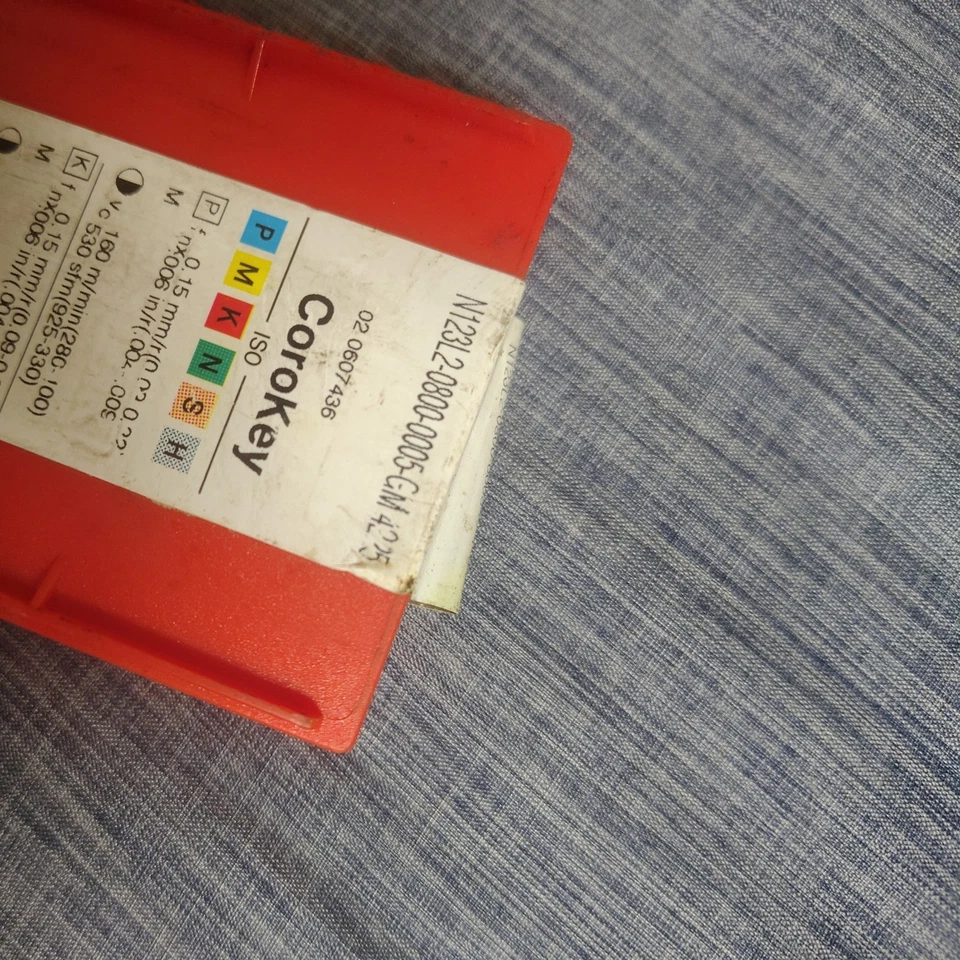 Authentic N123L2 0800-0005 GM 4225 SANDVIK INSERT 9 in box - Image 2 of 2